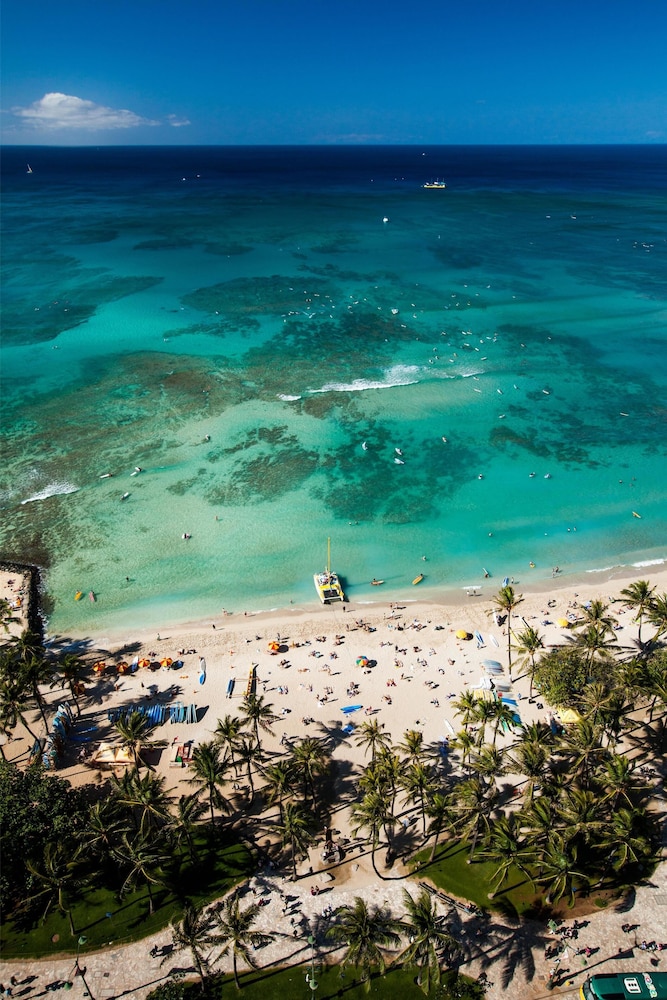 Hyatt Regency Waikiki Beach Resort & Spa — Beach in Honolulu, Hawaii