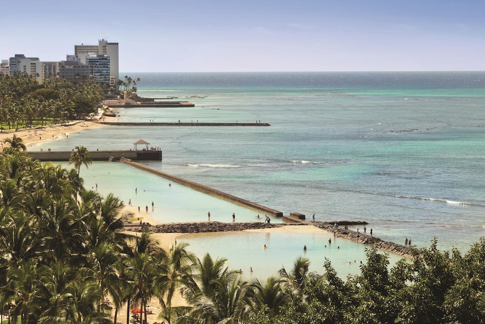 Hyatt Regency Waikiki Beach Resort & Spa — Beach in Honolulu, Hawaii