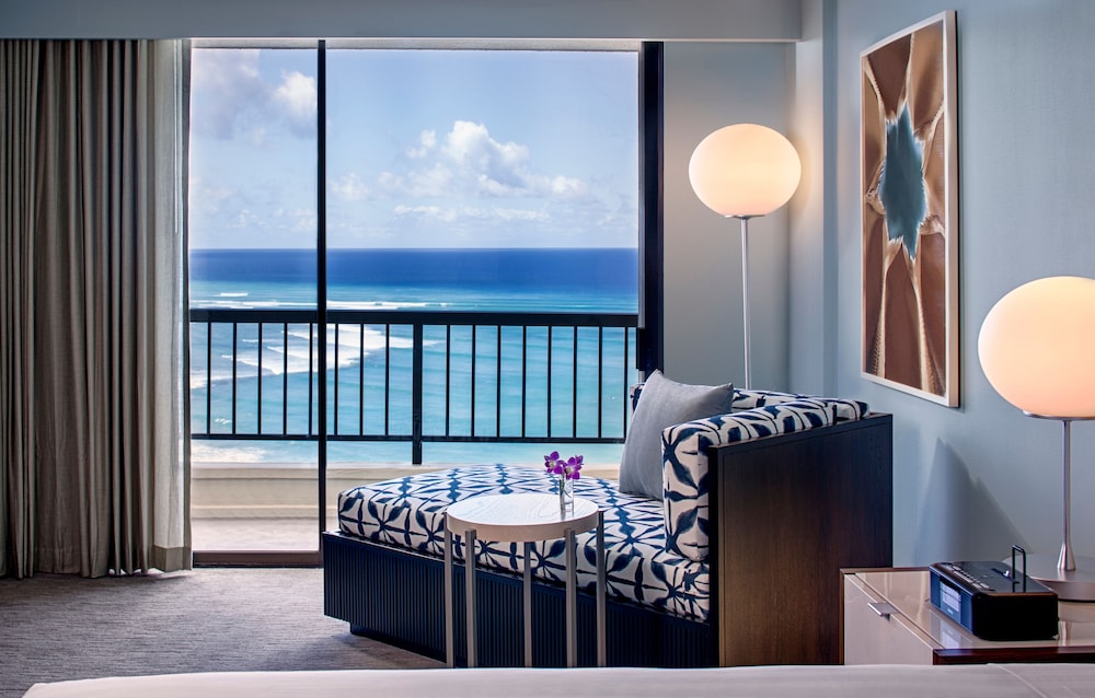 Hyatt Regency Waikiki Beach Resort & Spa — Hotel rooms in Honolulu, Hawaii