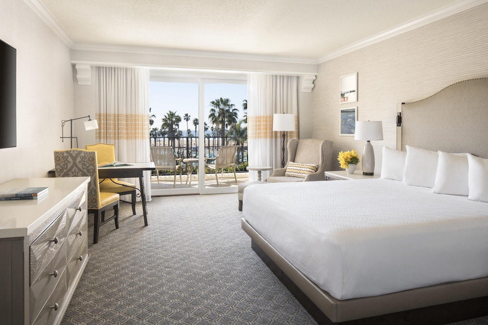 Hyatt Regency Huntington Beach Resort and Spa — Hotel rooms in Huntington Beach, California