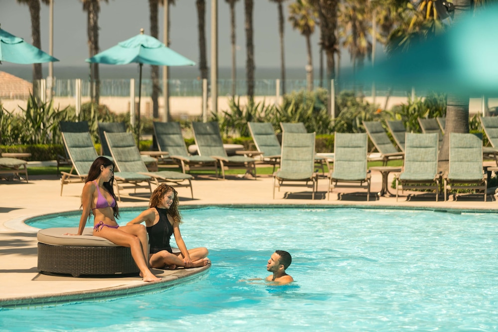 Hyatt Regency Huntington Beach Resort and Spa — Swimming pool in Huntington Beach, California