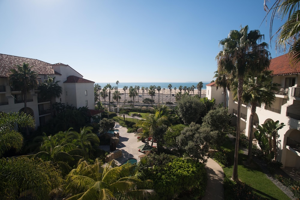 Hyatt Regency Huntington Beach Resort and Spa — Beach in Huntington Beach, California