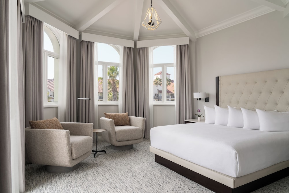 Hyatt Regency Huntington Beach Resort and Spa — Hotel rooms in Huntington Beach, California