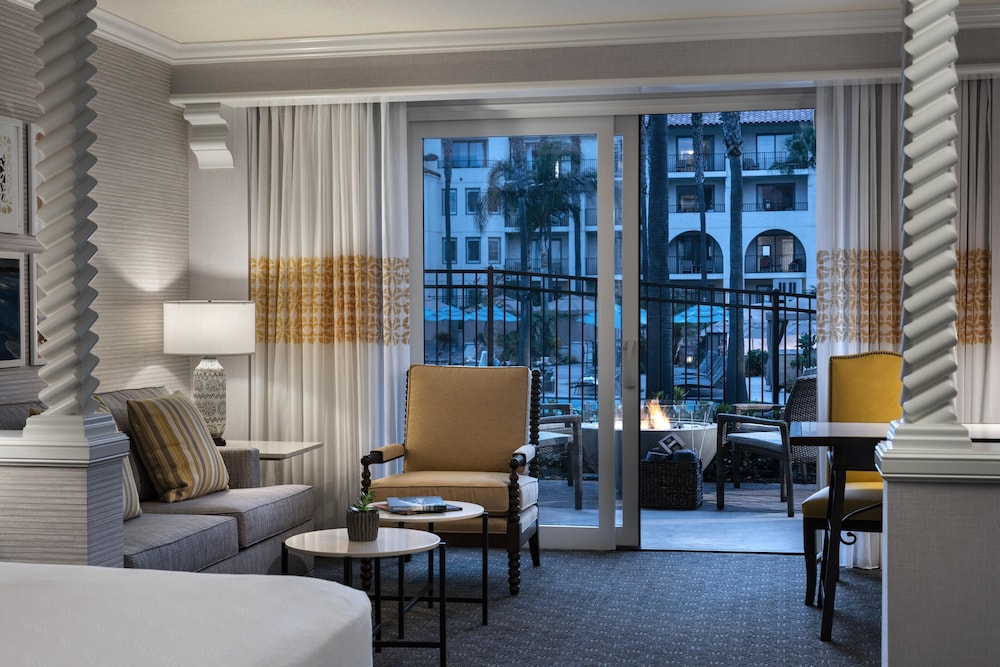Hyatt Regency Huntington Beach Resort and Spa — Hotel rooms in Huntington Beach, California