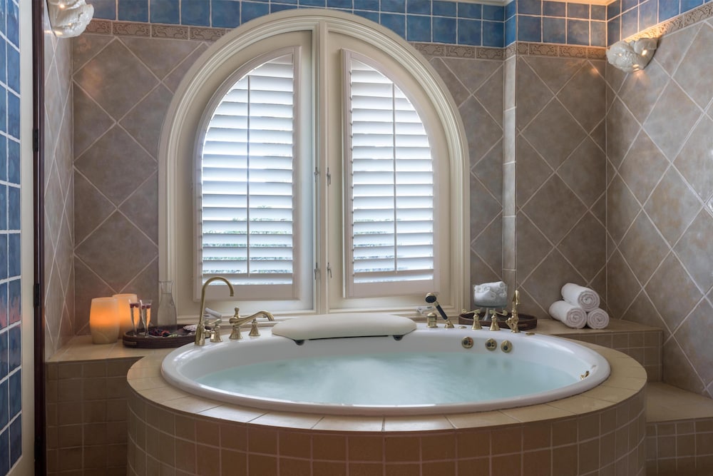 Hyatt Regency Huntington Beach Resort and Spa — Hotel rooms in Huntington Beach, California