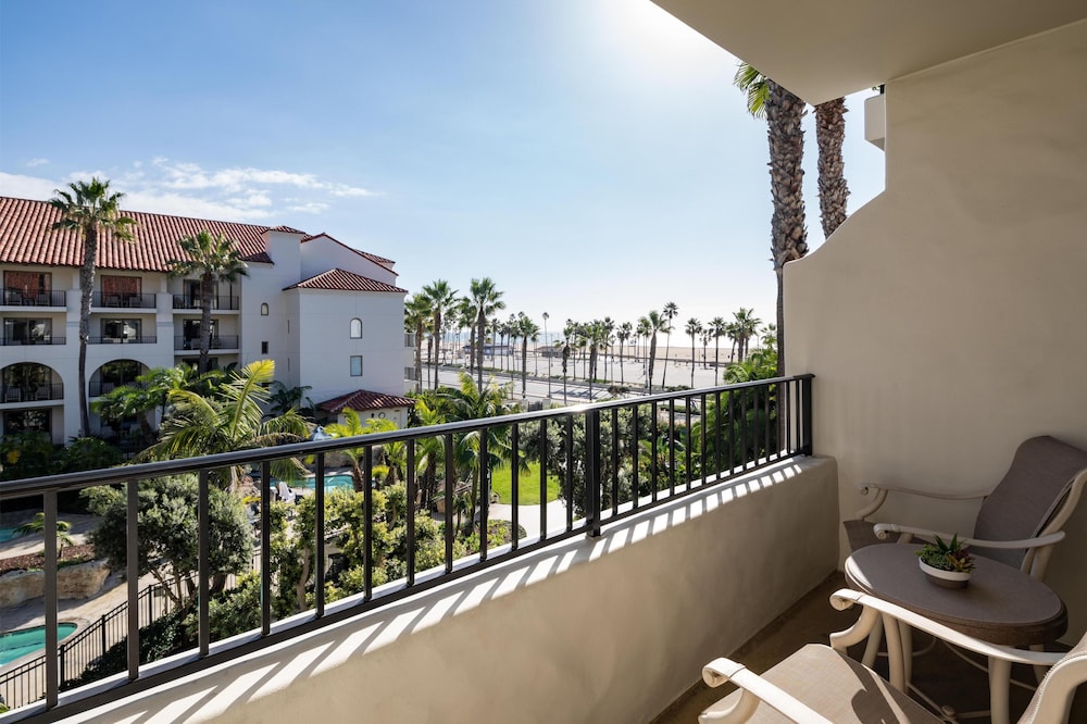 Hyatt Regency Huntington Beach Resort and Spa — Hotel rooms in Huntington Beach, California
