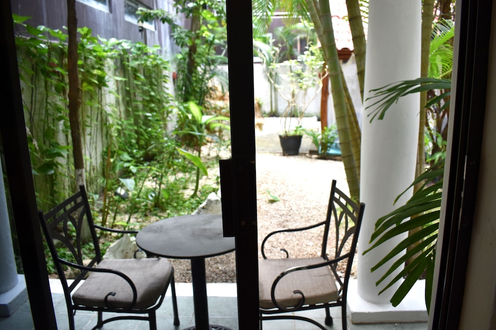 Hotel Hacienda Paradise — Hotel building in Playa del Carmen, Quintana Roo