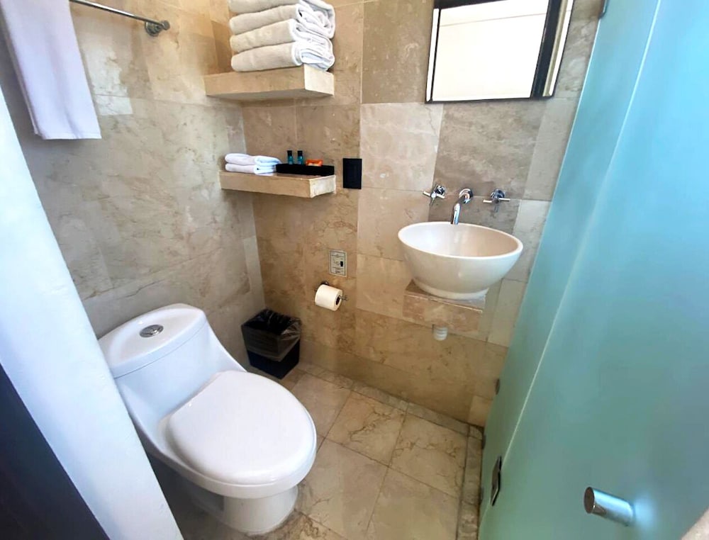 Hotel Hacienda Paradise — Hotel rooms in Playa del Carmen, Quintana Roo