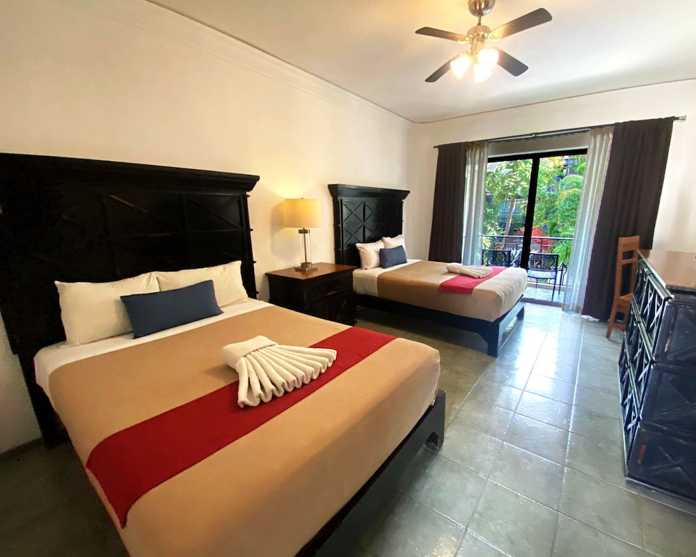 Hotel Hacienda Paradise — Hotel rooms in Playa del Carmen, Quintana Roo