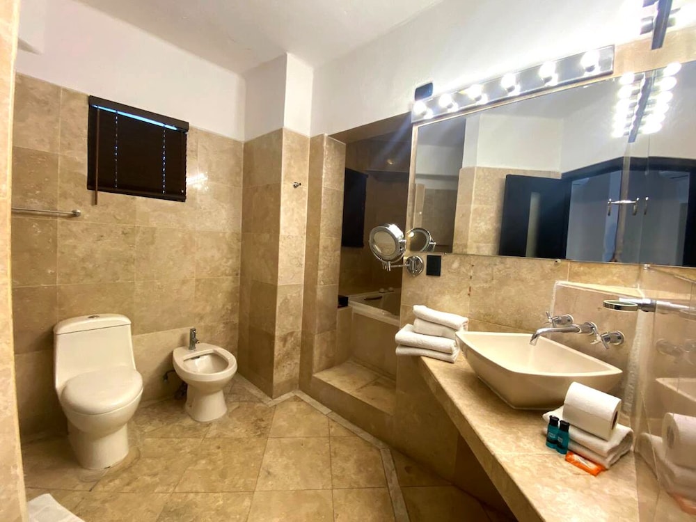 Hotel Hacienda Paradise — Hotel rooms in Playa del Carmen, Quintana Roo