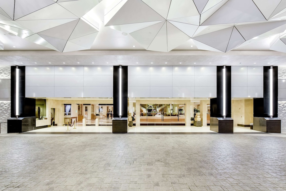 Hilton Los Angeles Airport — Hotel building in Los Angeles, California