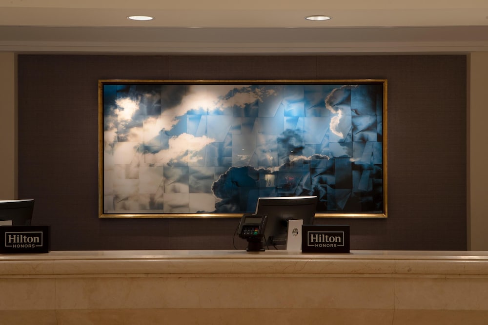 Hilton Los Angeles Airport — Hotel building in Los Angeles, California