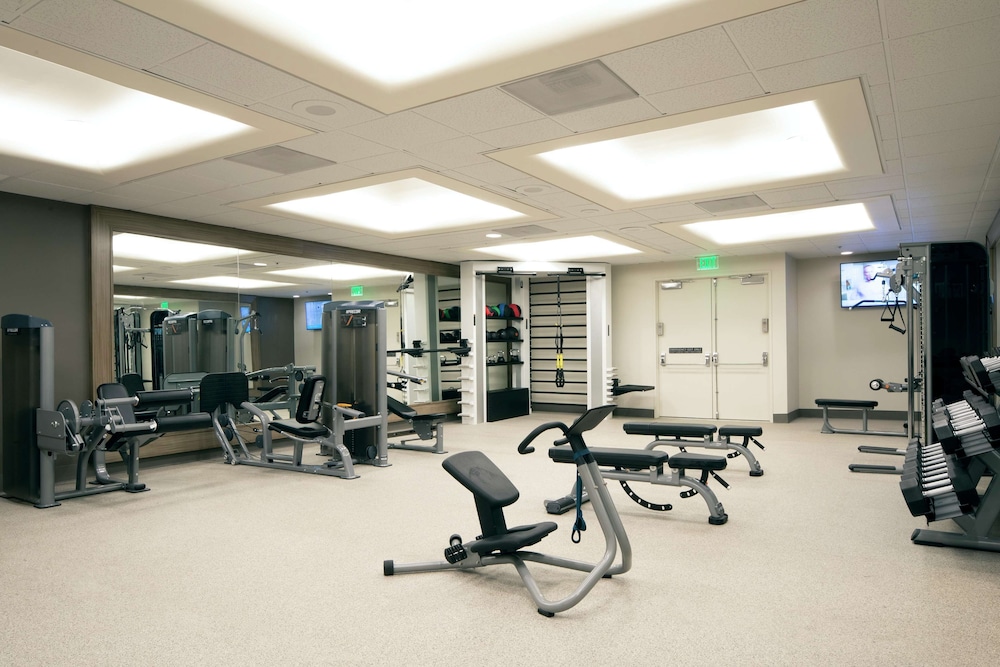 Hilton Los Angeles Airport — Sports & recreation in Los Angeles, California