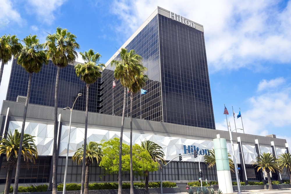 Hilton Los Angeles Airport — Hotel building in Los Angeles, California