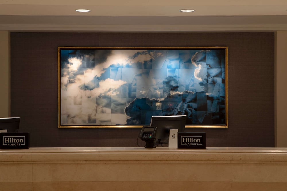 Hilton Los Angeles Airport — Hotel building in Los Angeles, California