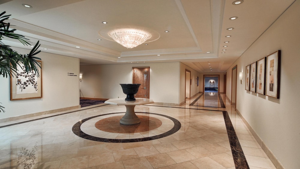 Hilton Los Angeles Airport — Hotel building in Los Angeles, California
