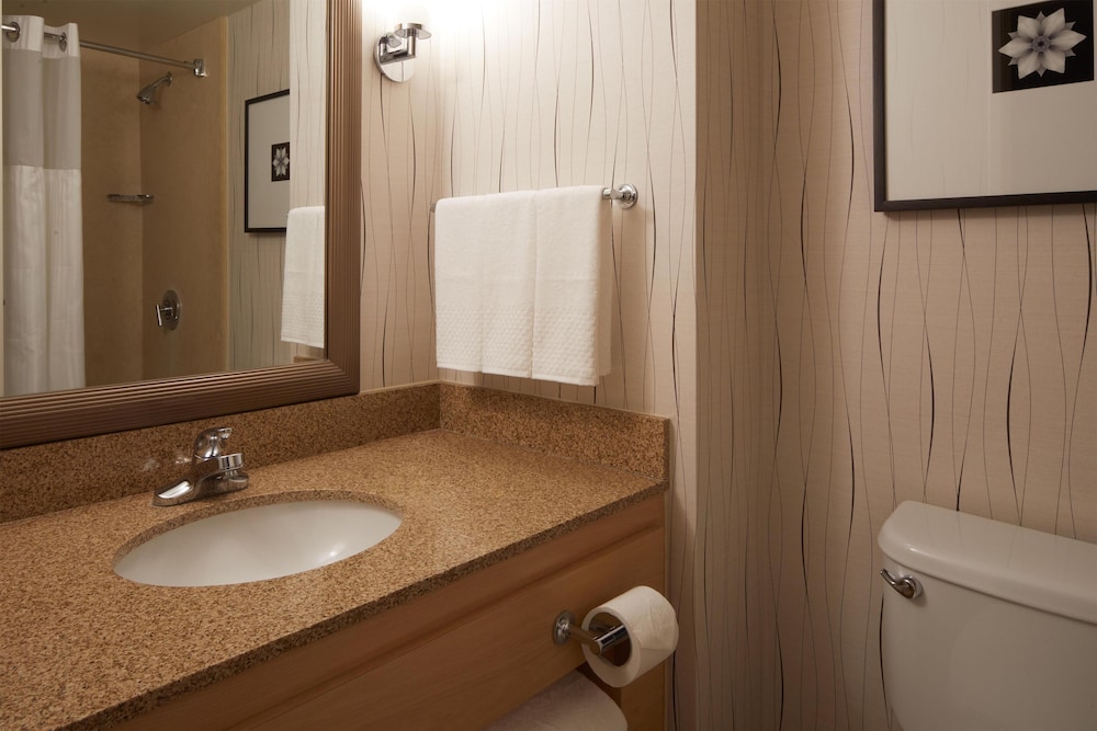 Hilton Los Angeles Airport — Hotel rooms in Los Angeles, California