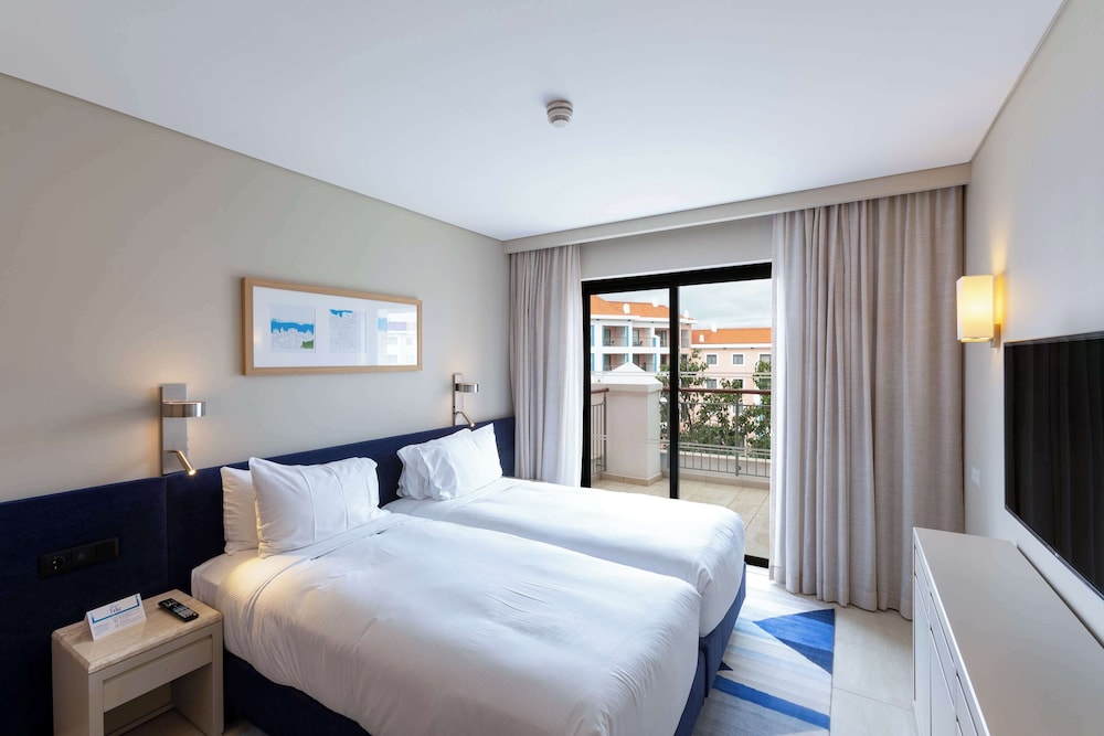 Hilton Vilamoura As Cascatas Golf Resort & Spa — Hotel rooms in Vilamoura, Faro