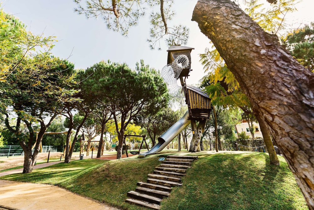 Hilton Vilamoura As Cascatas Golf Resort & Spa — Attractions for children in Vilamoura, Faro