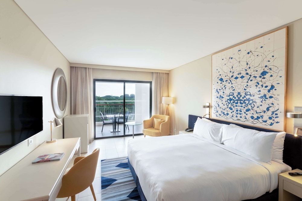Hilton Vilamoura As Cascatas Golf Resort & Spa — Hotel rooms in Vilamoura, Faro