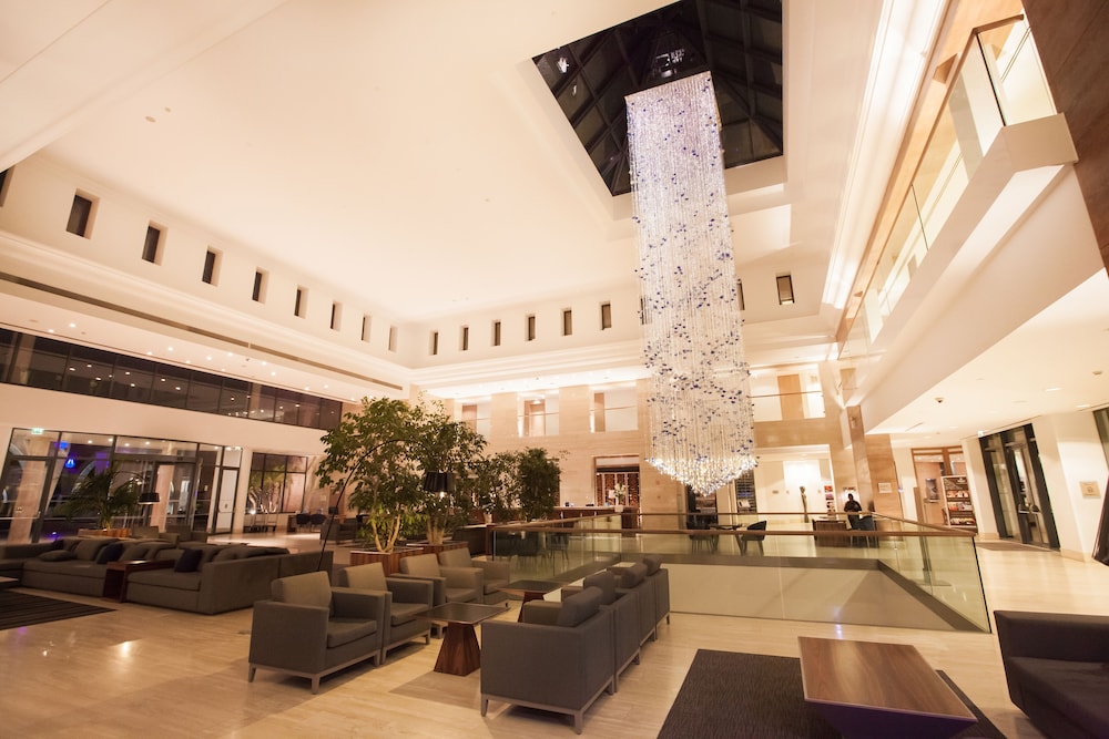 Hilton Vilamoura As Cascatas Golf Resort & Spa — Hotel building in Vilamoura, Faro