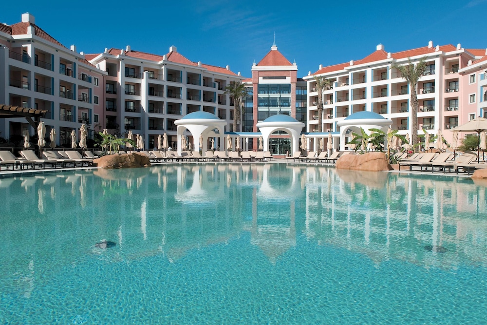 Hilton Vilamoura As Cascatas Golf Resort & Spa — Swimming pool in Vilamoura, Faro