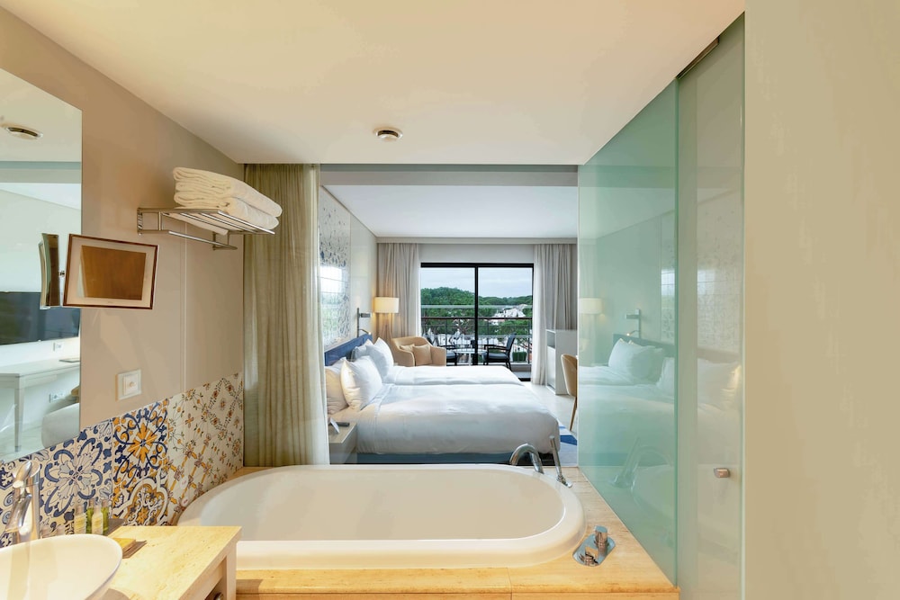 Hilton Vilamoura As Cascatas Golf Resort & Spa — Hotel rooms in Vilamoura, Faro
