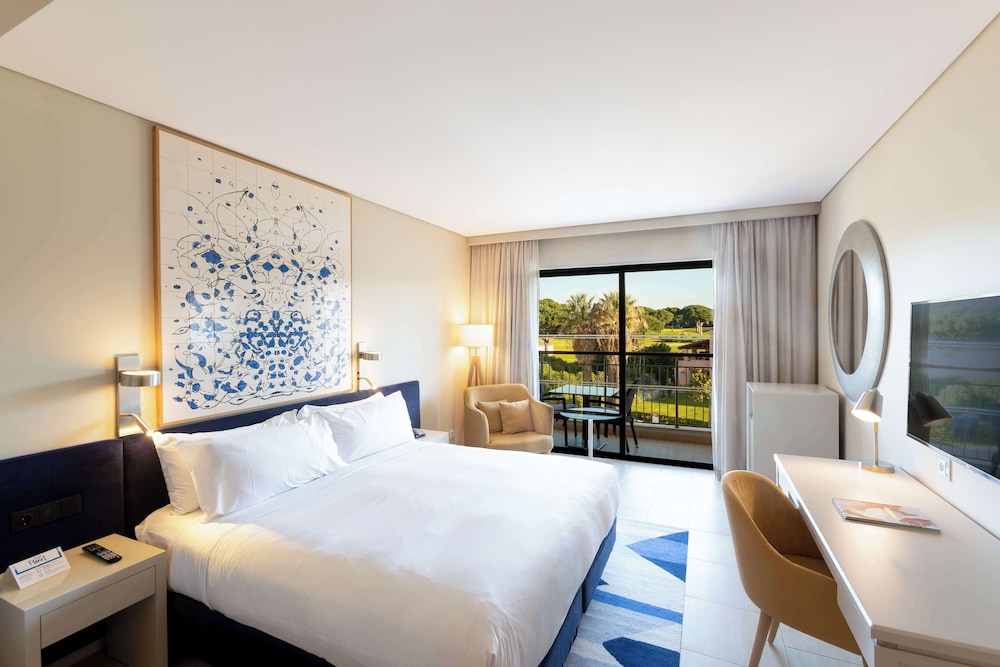 Hilton Vilamoura As Cascatas Golf Resort & Spa — Hotel rooms in Vilamoura, Faro