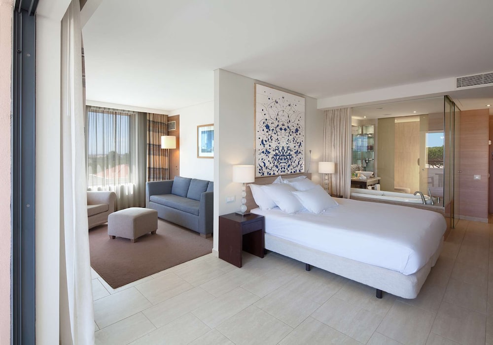 Hilton Vilamoura As Cascatas Golf Resort & Spa — Hotel rooms in Vilamoura, Faro