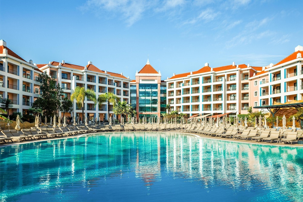 Hilton Vilamoura As Cascatas Golf Resort & Spa — Main photo in Vilamoura, Faro
