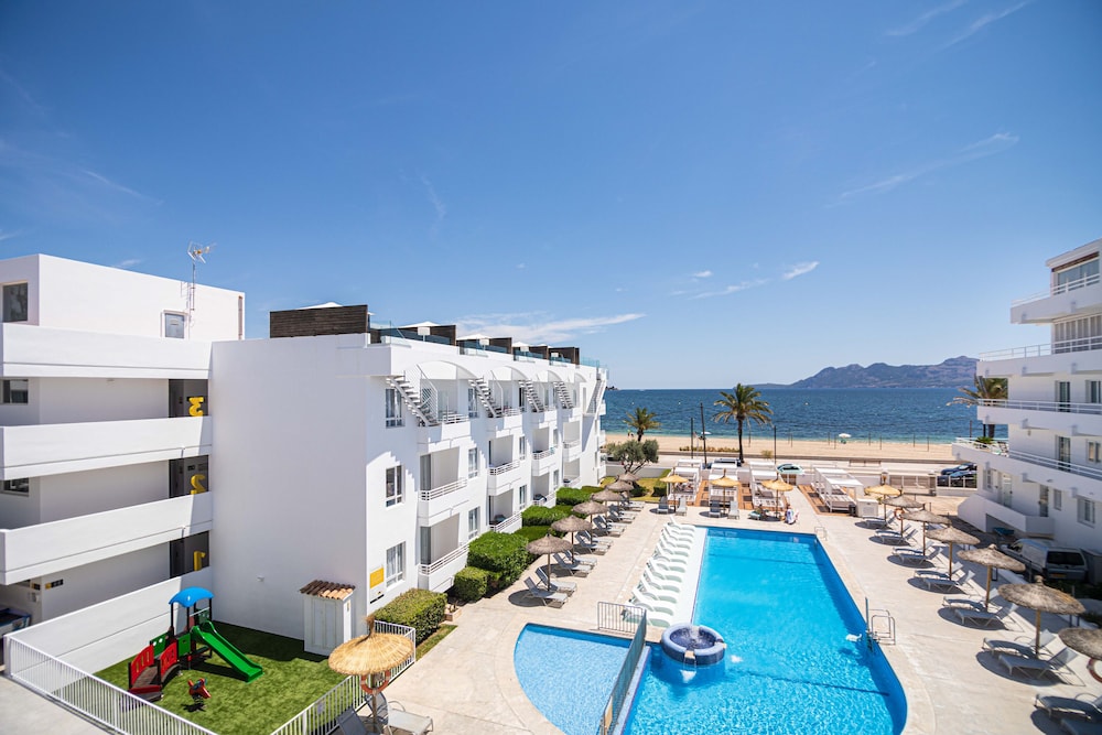 Cabot Hobby Club Apartments — Main photo in Puerto Pollensa, Balearic Islands