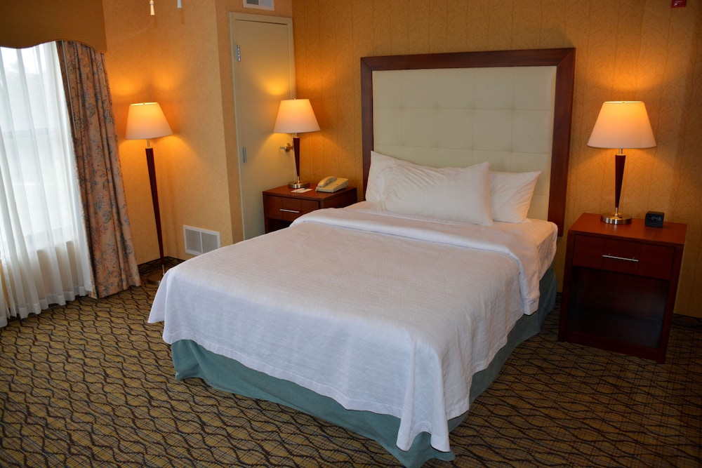 Homewood Suites by Hilton Brighton — Hotel rooms in Brighton, Michigan