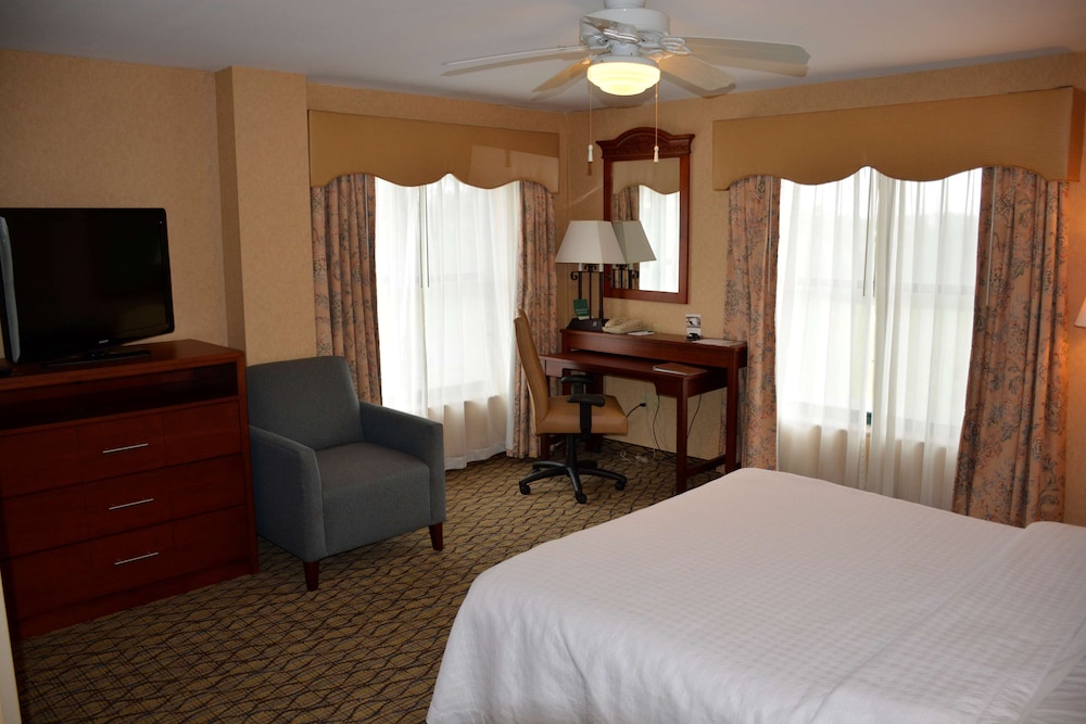 Homewood Suites by Hilton Brighton — Hotel rooms in Brighton, Michigan