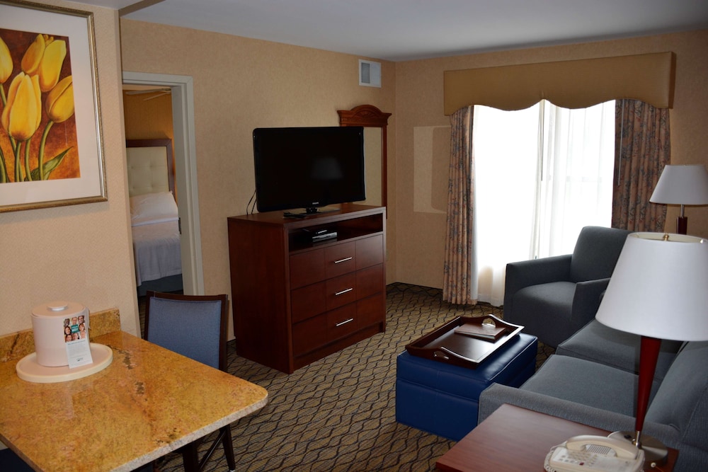 Homewood Suites by Hilton Brighton — Hotel rooms in Brighton, Michigan