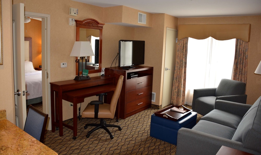 Homewood Suites by Hilton Brighton — Hotel rooms in Brighton, Michigan