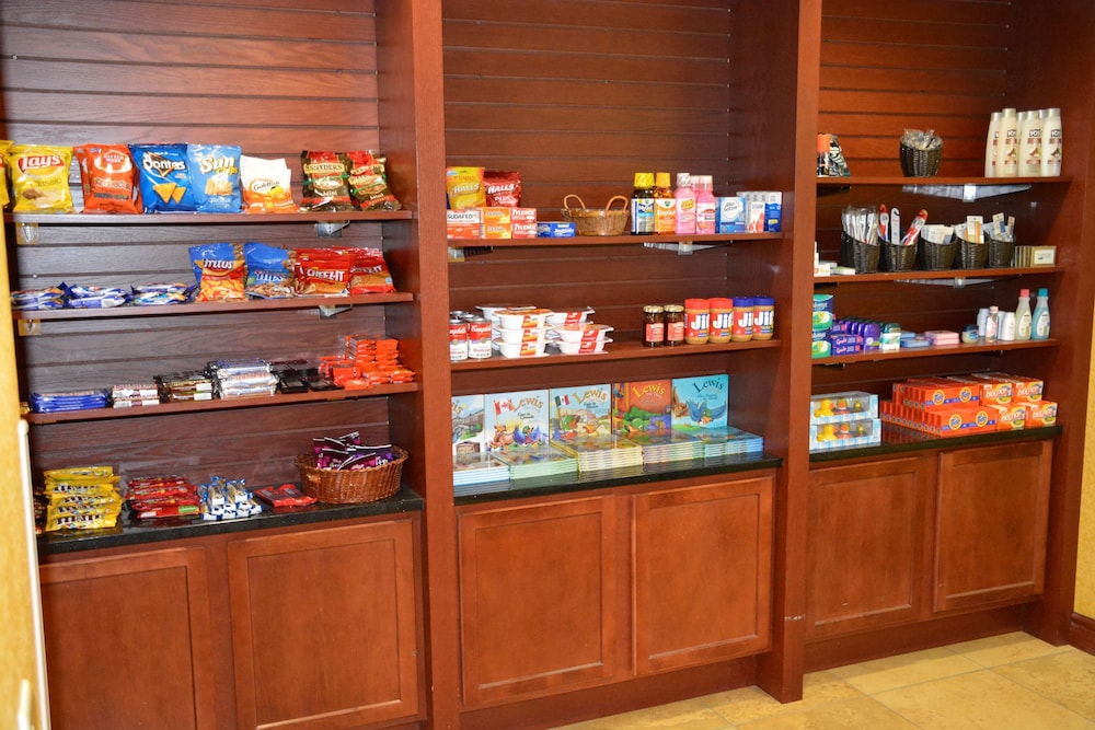 Homewood Suites by Hilton Brighton — Restaurant & bars in Brighton, Michigan