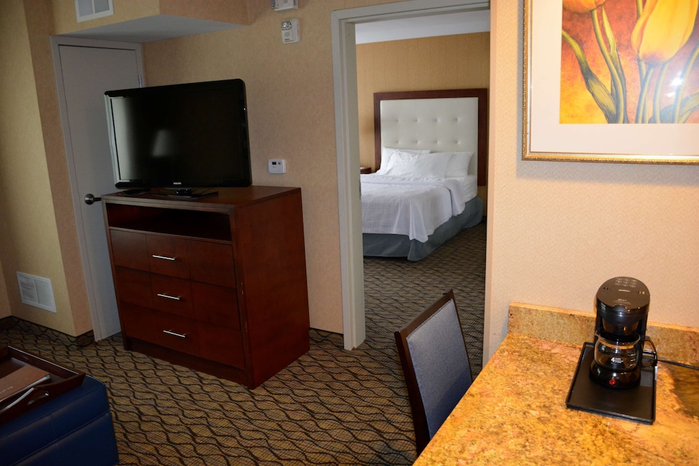 Homewood Suites by Hilton Brighton — Hotel rooms in Brighton, Michigan