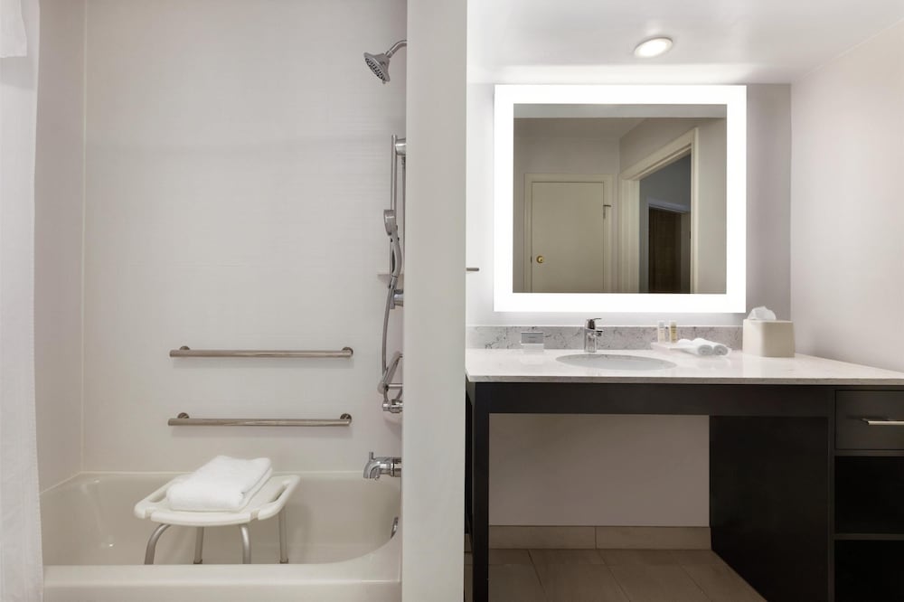 Homewood Suites by Hilton St. Petersburg Clearwater — Hotel rooms in Pinellas Park, Florida