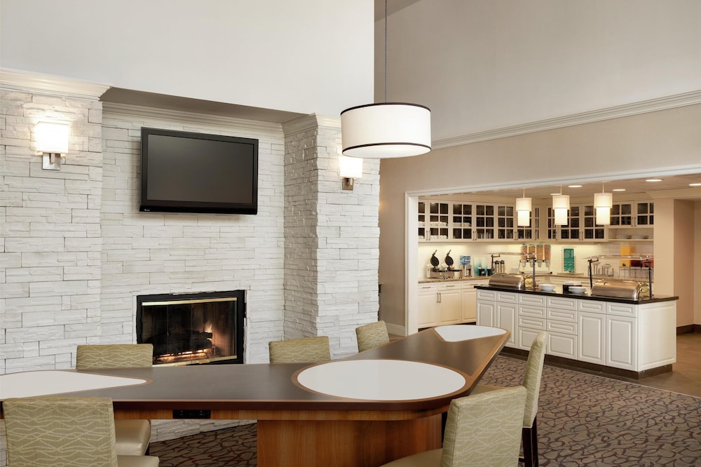 Homewood Suites by Hilton St. Petersburg Clearwater — Restaurant & bars in Pinellas Park, Florida