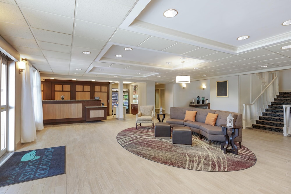 Homewood Suites by Hilton St. Petersburg Clearwater — Hotel building in Pinellas Park, Florida