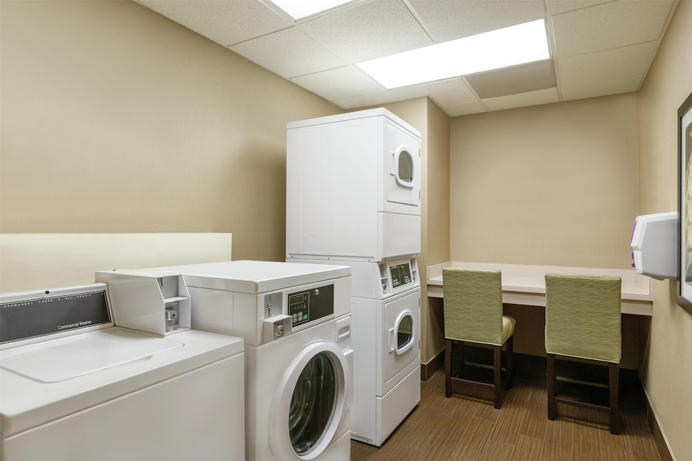 Homewood Suites by Hilton St. Petersburg Clearwater — Hotel building in Pinellas Park, Florida