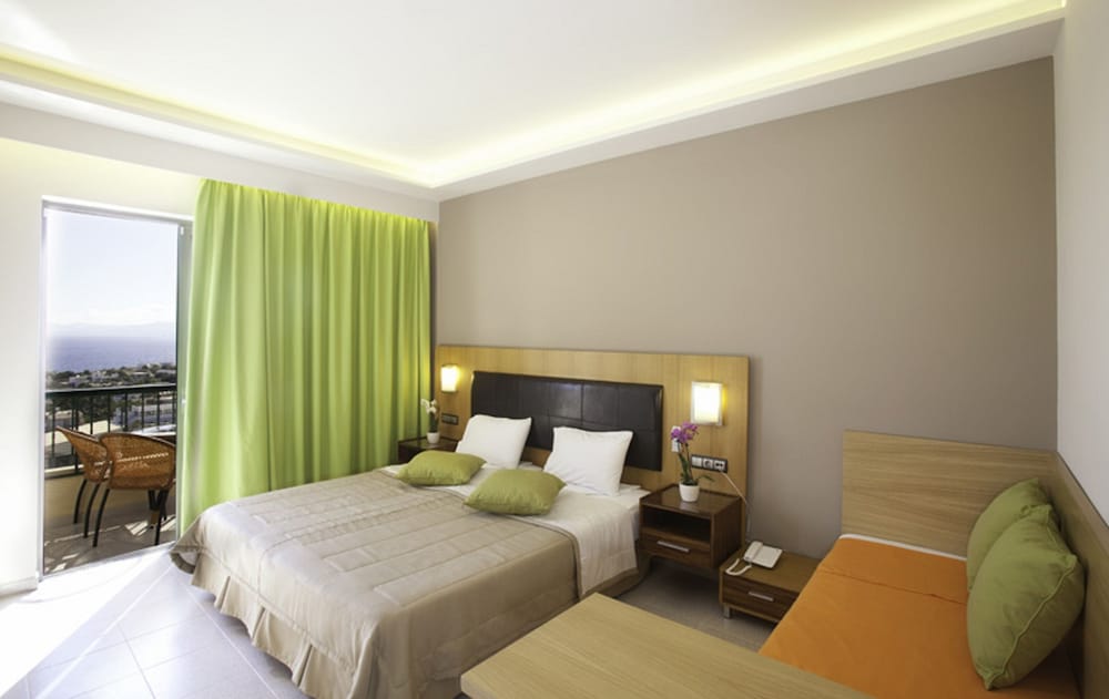 Hotel Pefkos Beach — Hotel rooms in Pefkos, South Aegean