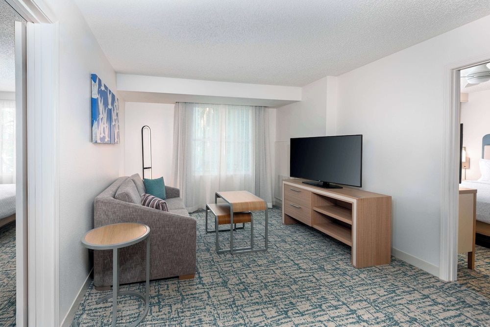 Homewood Suites by Hilton Tampa Airport - Westshore — Hotel rooms in Tampa, Florida