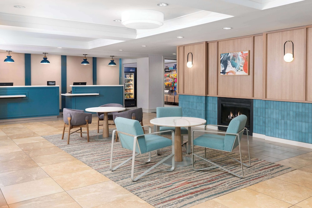 Homewood Suites by Hilton Tampa Airport - Westshore — Hotel building in Tampa, Florida