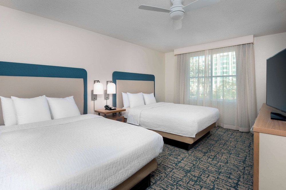 Homewood Suites by Hilton Tampa Airport - Westshore — Hotel rooms in Tampa, Florida