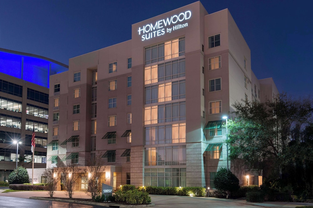 Homewood Suites by Hilton Tampa Airport - Westshore — Hotel building in Tampa, Florida