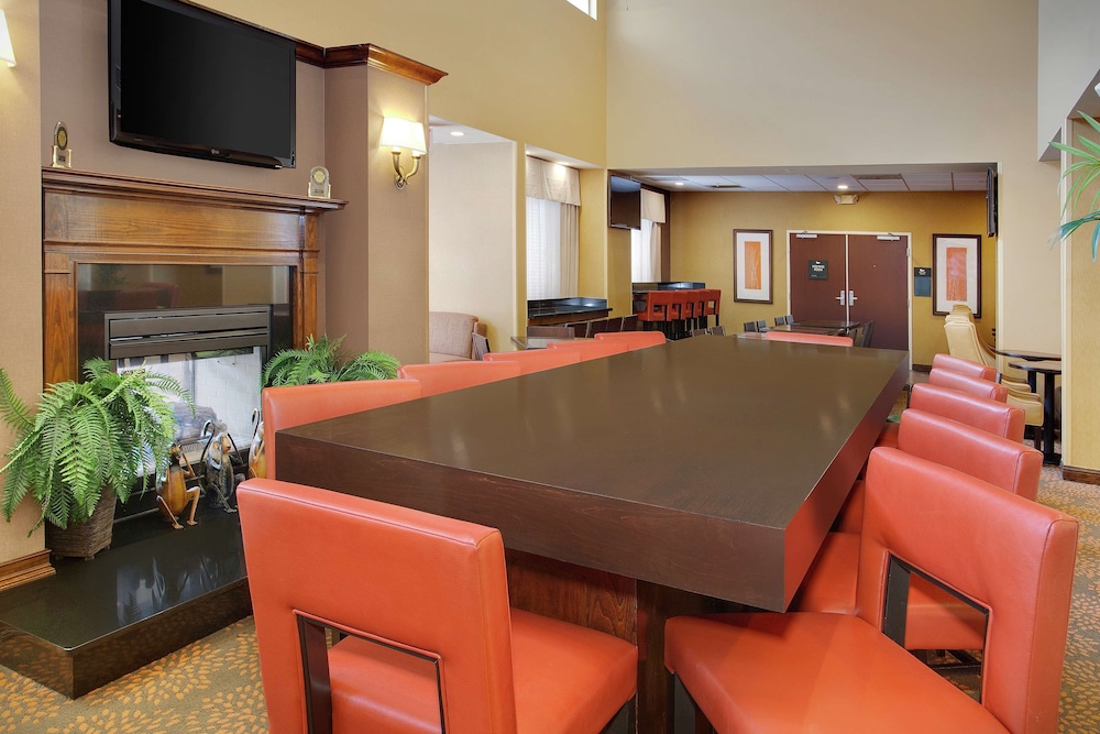 Homewood Suites by Hilton Tampa-Brandon — Restaurant & bars in Tampa, Florida
