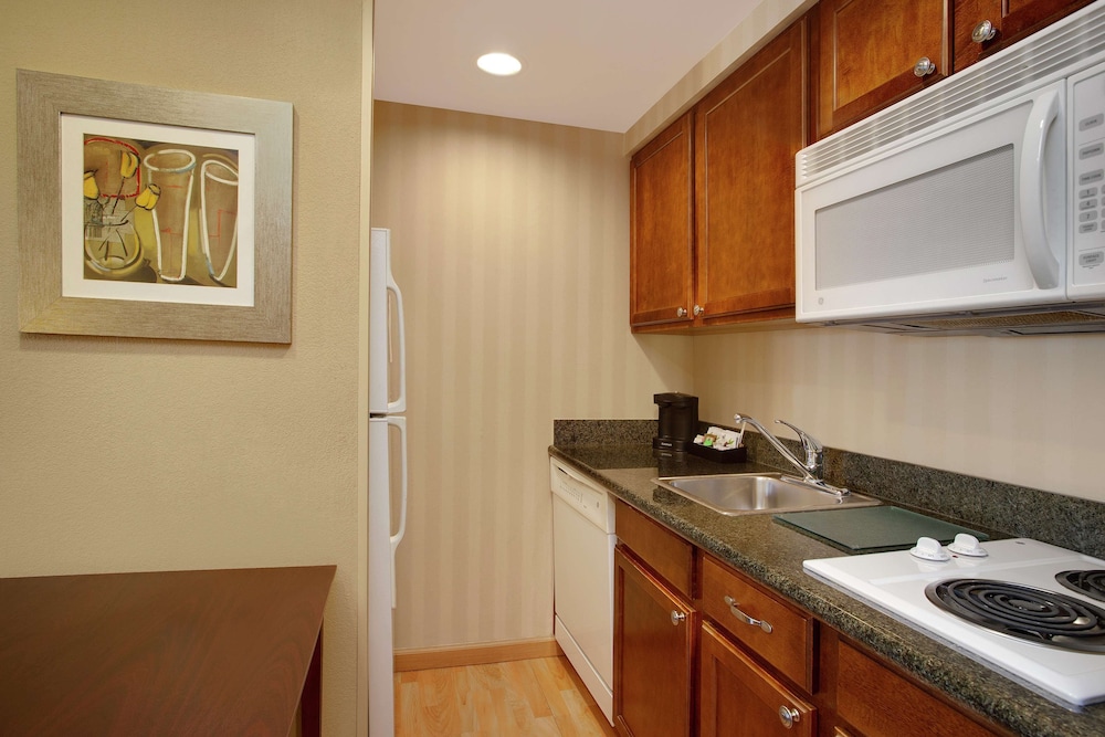 Homewood Suites by Hilton Tampa-Brandon — Hotel rooms in Tampa, Florida