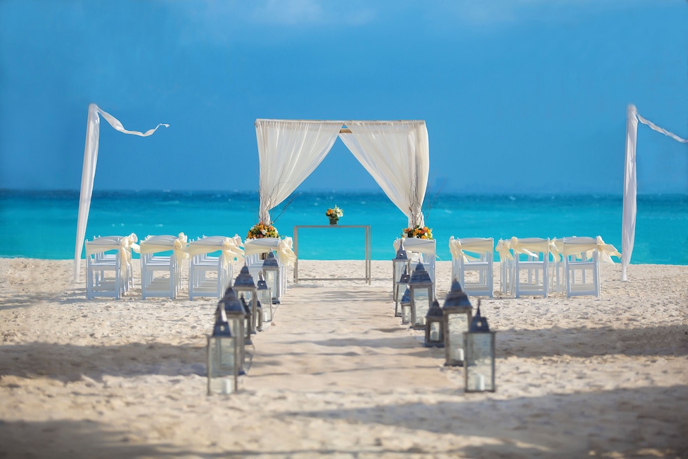 Krystal Grand Cancun All Inclusive — Beach in Cancun, Quintana Roo