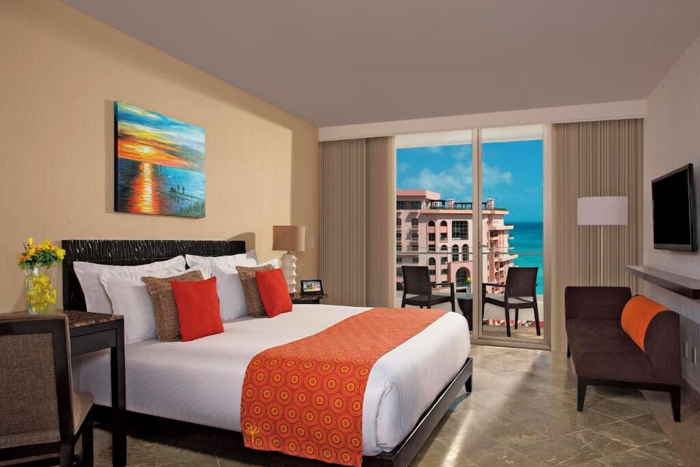 Krystal Grand Cancun All Inclusive — Hotel rooms in Cancun, Quintana Roo